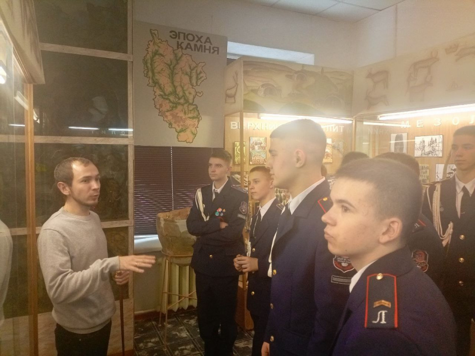 Лицеисты Луганска в археологическом музее ЛГПУ