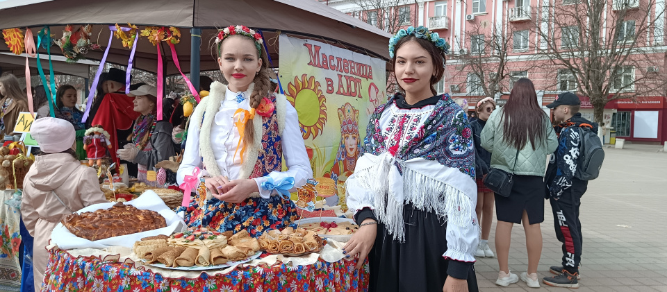 Команда МК РГО "Салют" на фестивале "Блинок", посвященном празднованию Масленицы