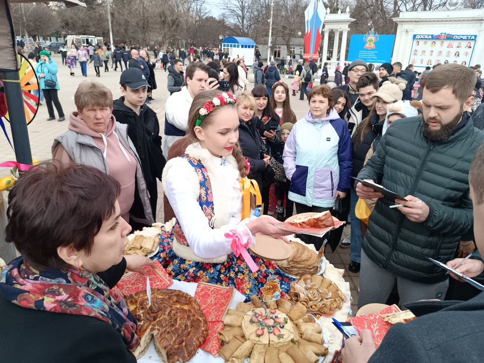 Команда МК РГО "Салют" на фестивале "Блинок", посвященном празднованию Масленицы