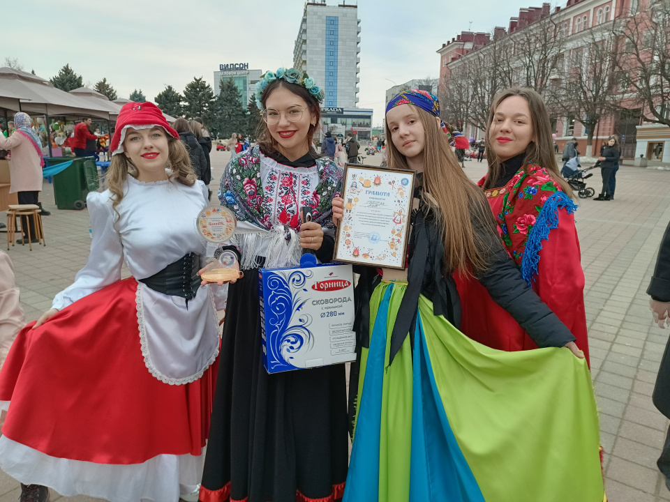 Команда МК РГО "Салют" на фестивале "Блинок", посвященном празднованию Масленицы