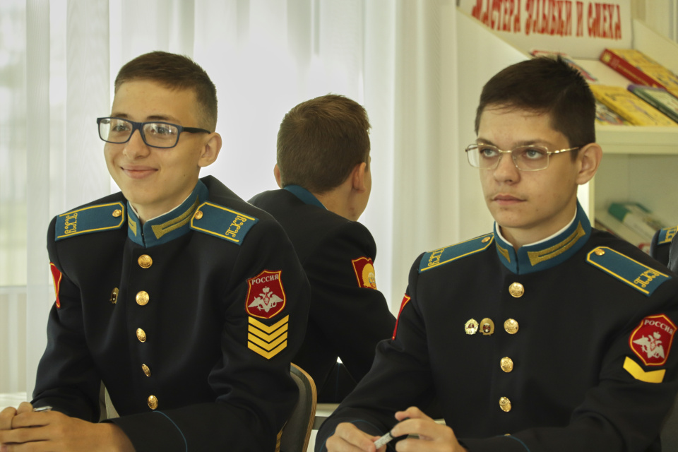 Кадеты 4 и 5 курсов приянили участи в интеллектуальной игре