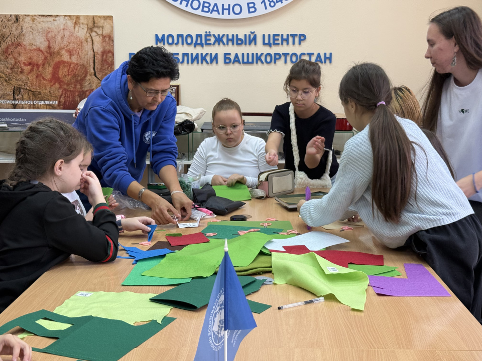 Мастер-класс по рукоделию в Молодёжном центре РГО