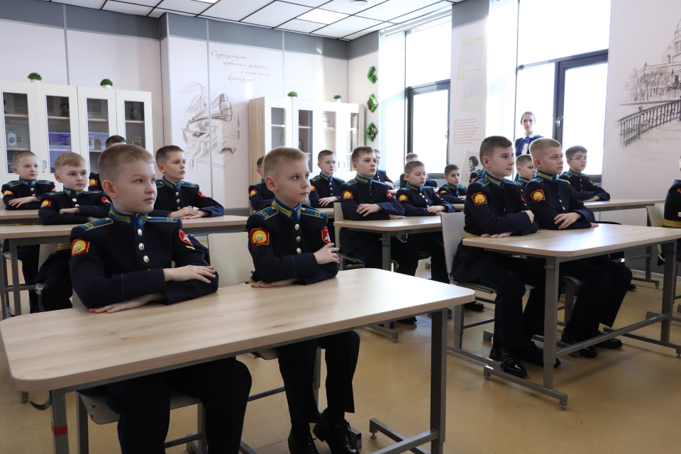 Виртуальная экскурсия в Центральный военно-морской музей имени Императора Петра Великого