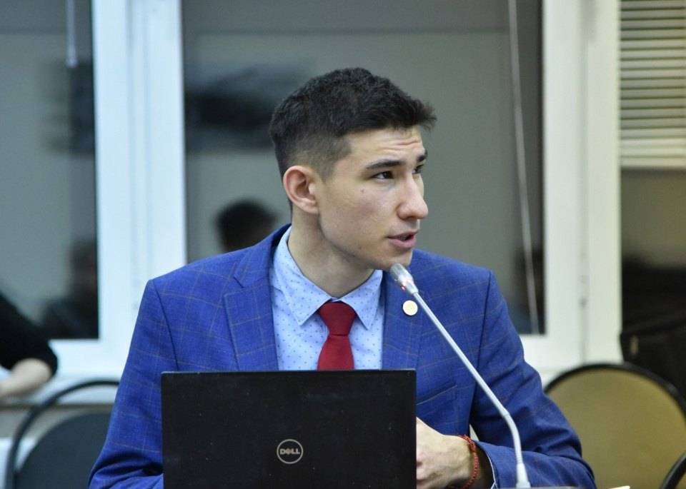 Назар Курбанов представляет результаты ментального картографирования