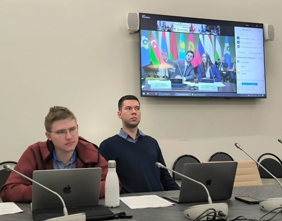 Активисты Terra Politica Никита Тихонов и Дмитрий Сердюк