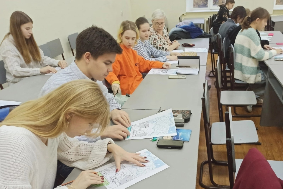 Во время занятий "Географической школы"