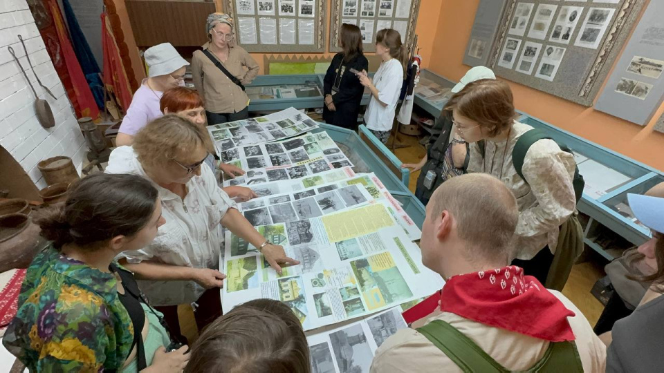 Посещение архива школы Петропавловска