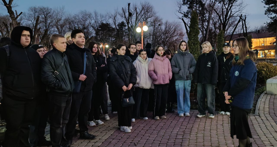 Наблюдение за Венерой в Армавире: более 100 участников посетили площадку тротуарной астрономии, организованную МК РГО "Салют"
