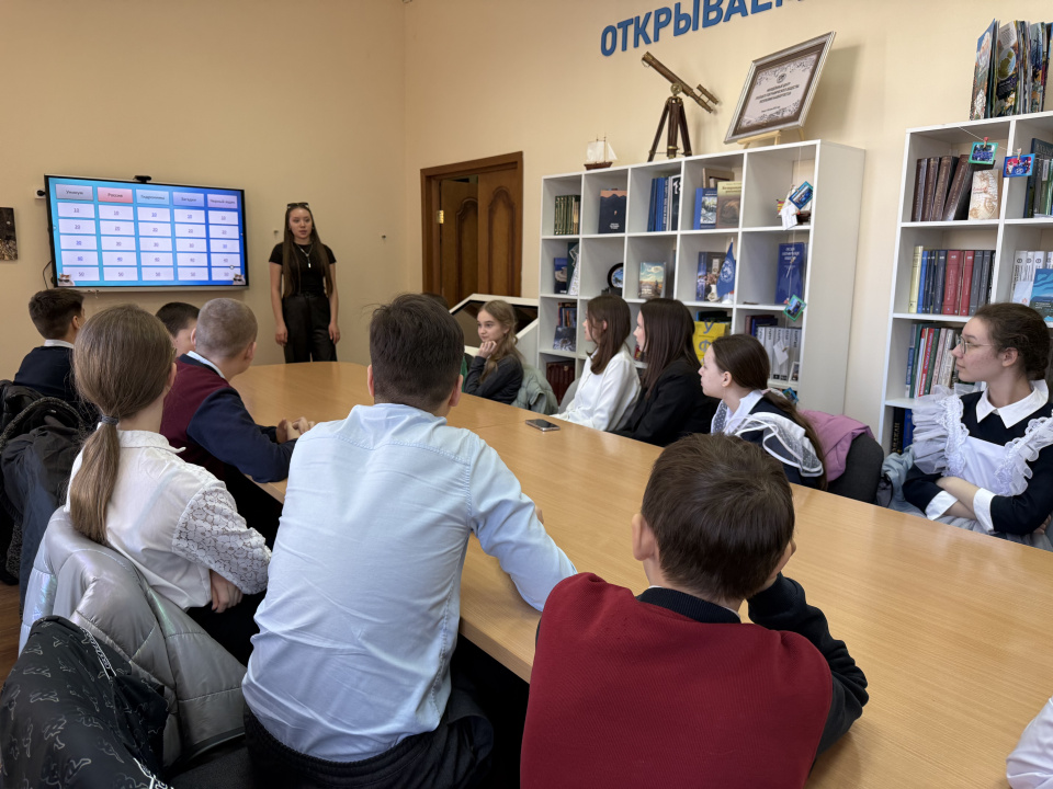 Участники отвечают на вопросы викторины