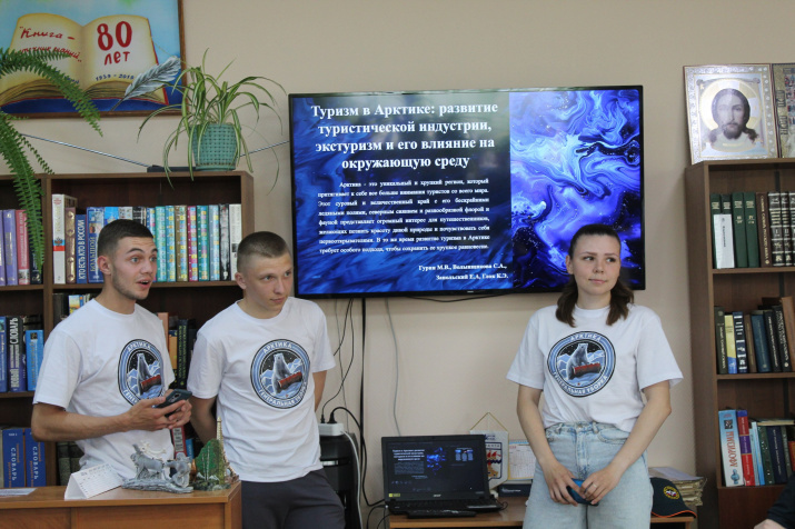 Полина Воронова