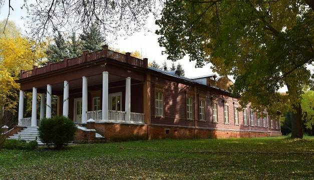 Музей-усадьба П.П. Семенова-Тян-Шанского Музей-усадьба П.П. Семенова-Тян-Шанского