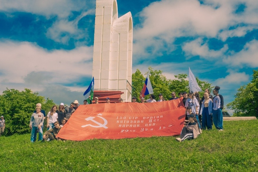 Ислам Шогенов