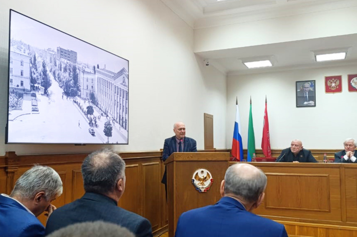 Выступление Эльдара Эльдарова