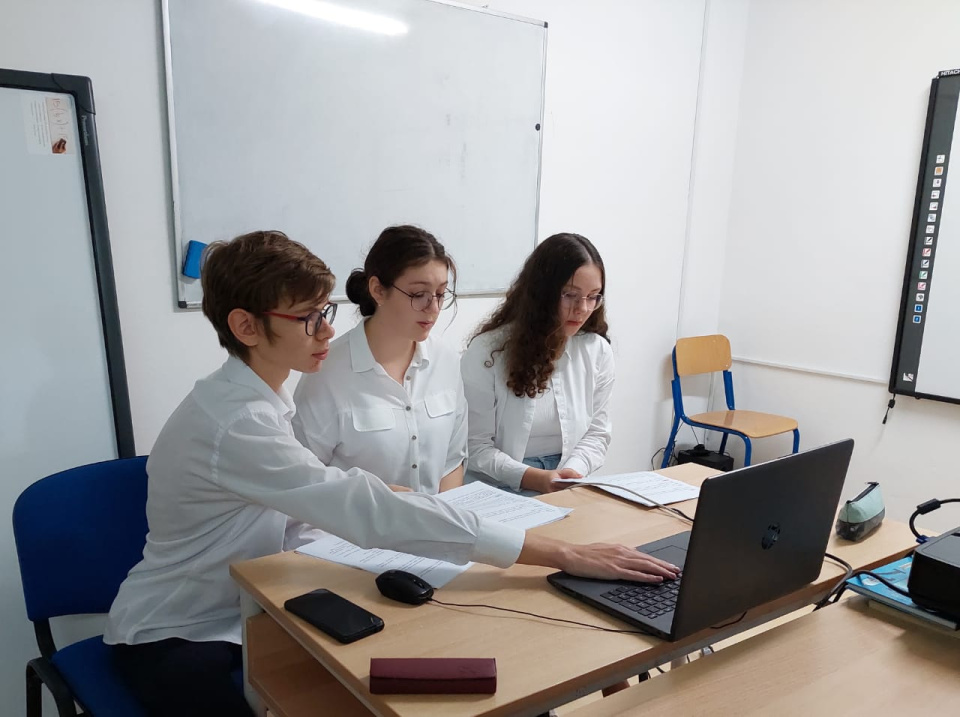 Онлайн-встреча с членами Международной экспедиции "Пламя Чесмы. Греческий гамбит"