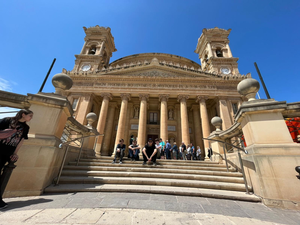 Храм-ротонда Успения Божьей Матери в г. Моста